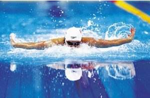 “泳”不可挡 加拿大华裔选手100米蝶泳夺冠