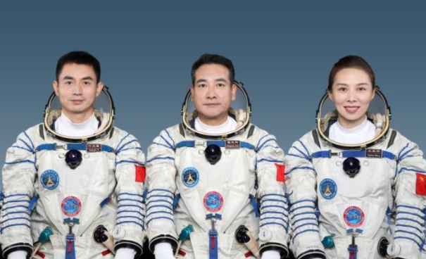 中新时评：中国“太空之家”首迎女航天员，“她力量”从何而来？