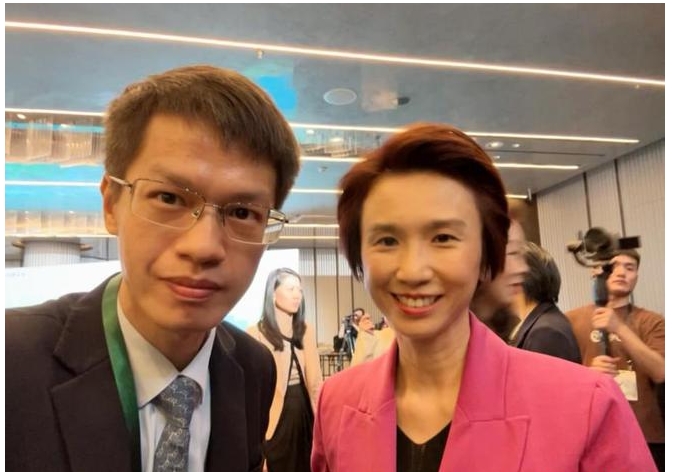 双滋总部CEO杨光密集与新加坡、宁夏文旅、芒果TV的重要人物见面